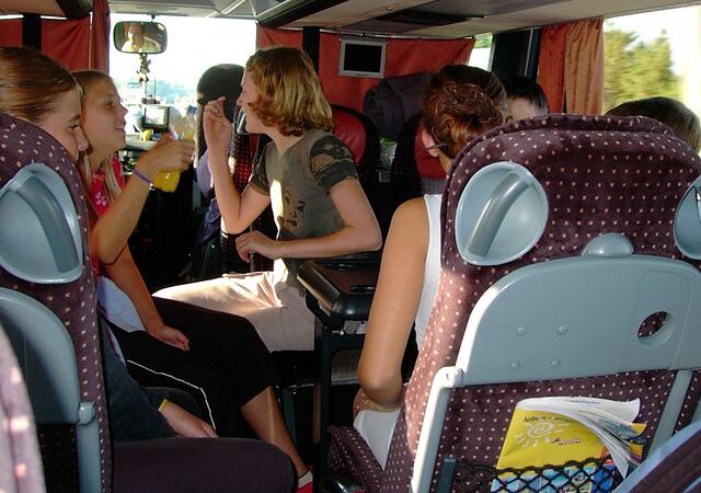 Kurs na kolonijnego wychowawcę – gdzie można go szybko i wygodnie zrobić